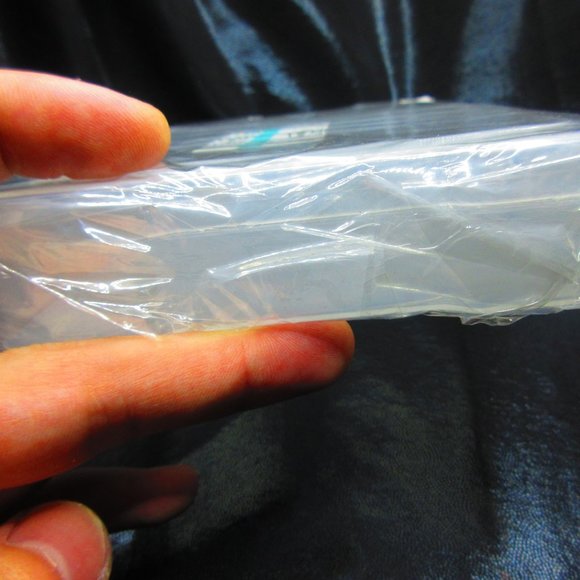Clear Plastic Storage Case - Picture 3 of 6